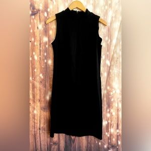 little black dress Kenar